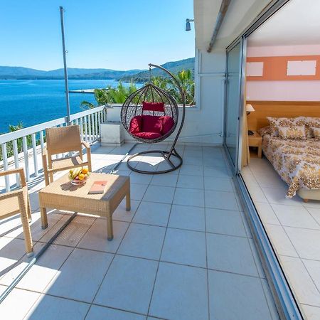 Avra Hotel Метана Экстерьер фото