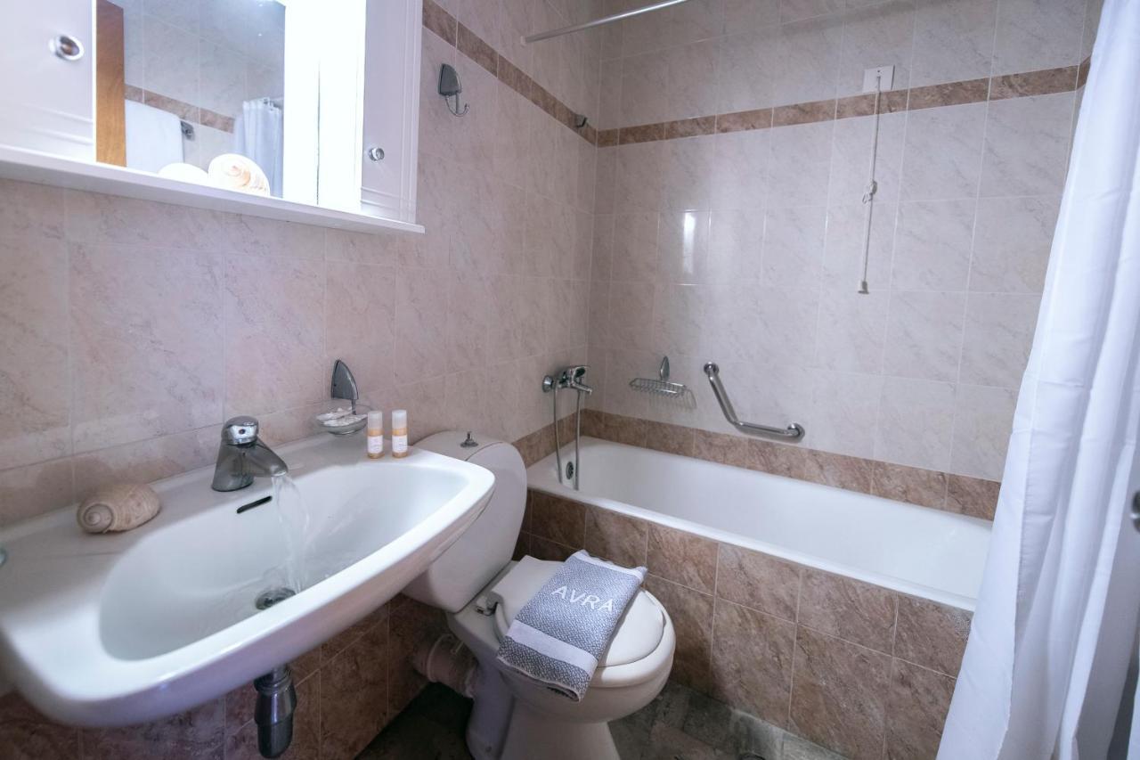 Avra Hotel Метана Экстерьер фото